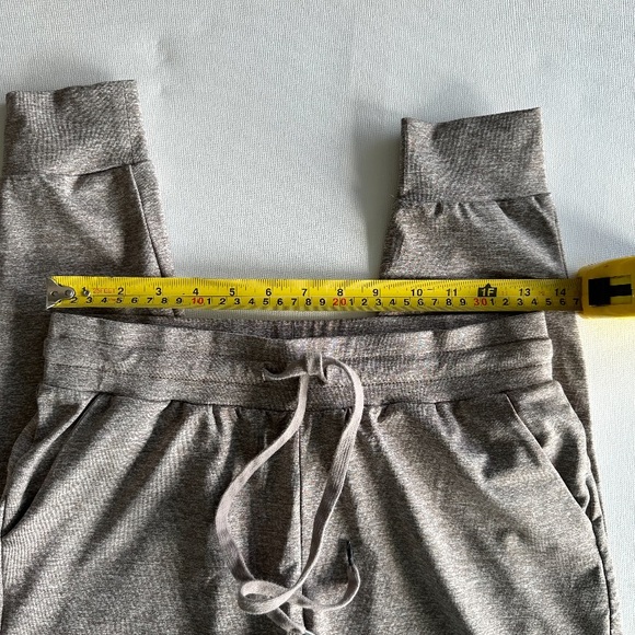 buffbunny joggers size 6 - Picture 10 of 13